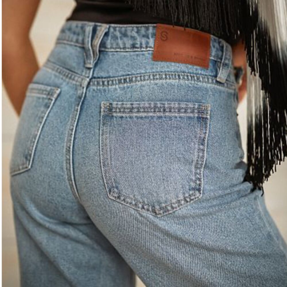 Sterling & Stitch Buckle Ultra High Rise Wide Leg Jean Light Wash Women's 28 - Picture 4 of 16